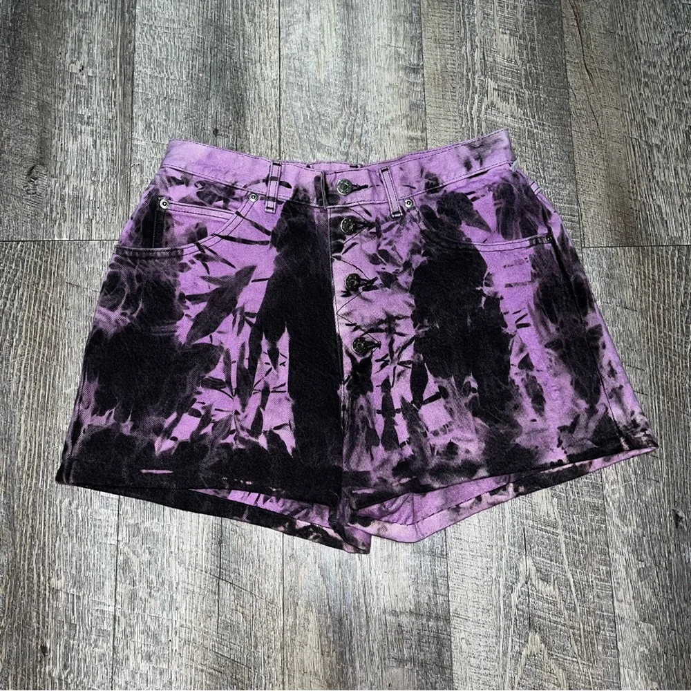 Vintage Lee Denim 1980s Denim Mom Jean Shorts Purple Cutoff DIY